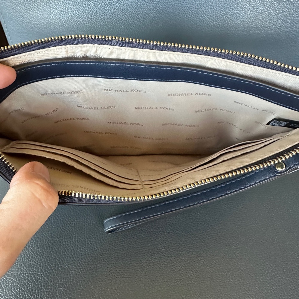 Michael Kors Daniela Floral Patchwork Clutch - image 7